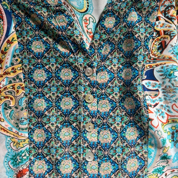 CB PLUS sheer floral blouse 1X - Picture 2 of 4